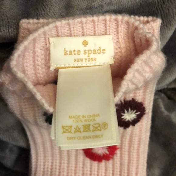 Fingerless mitts  pale pink with floral embroidery. Kate Spade - Picture 4 of 4